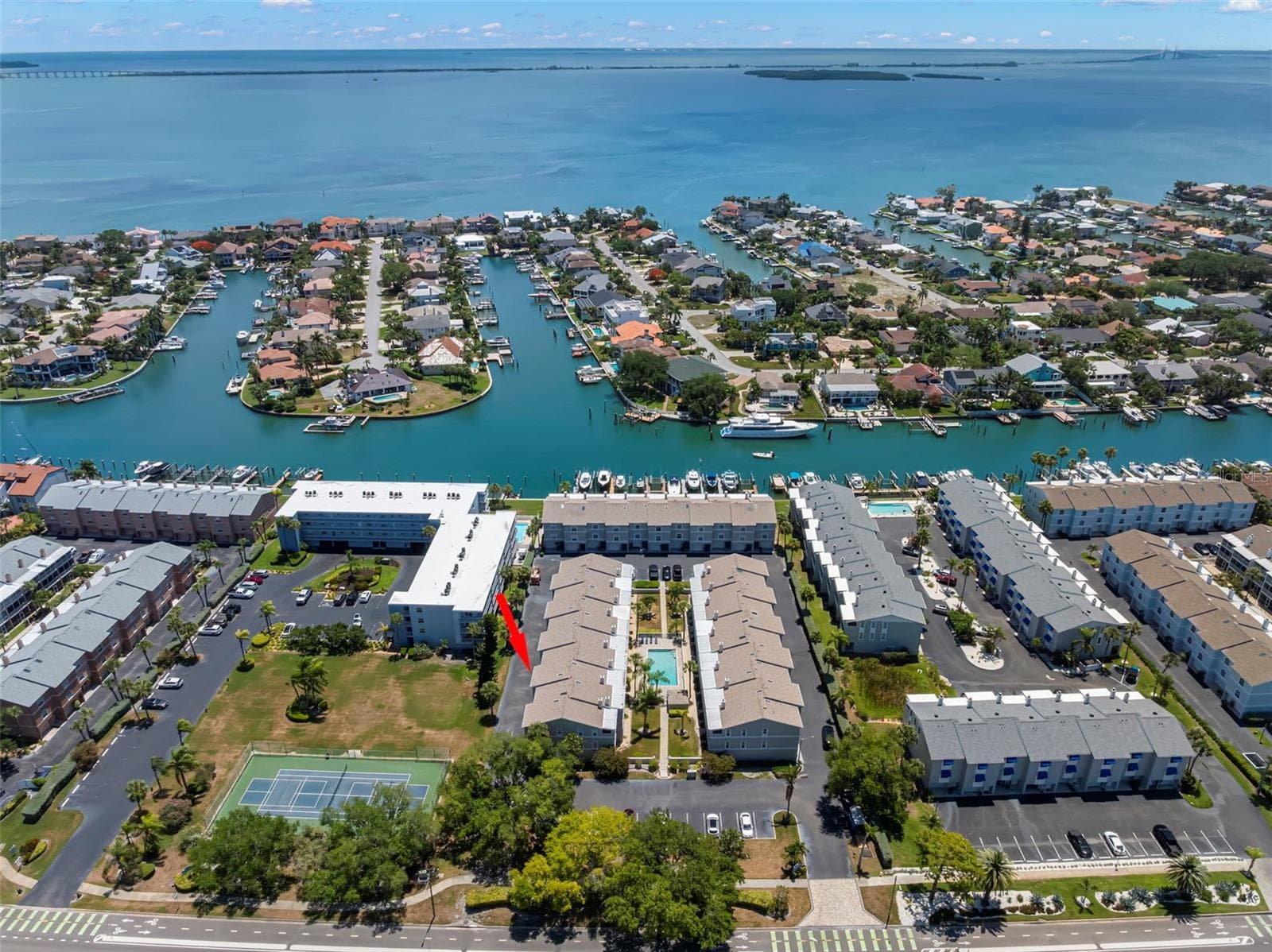 Townhouse at 737 PINELLAS BAYWAY S #308, ST PETERSBURG, photo 39 of 44