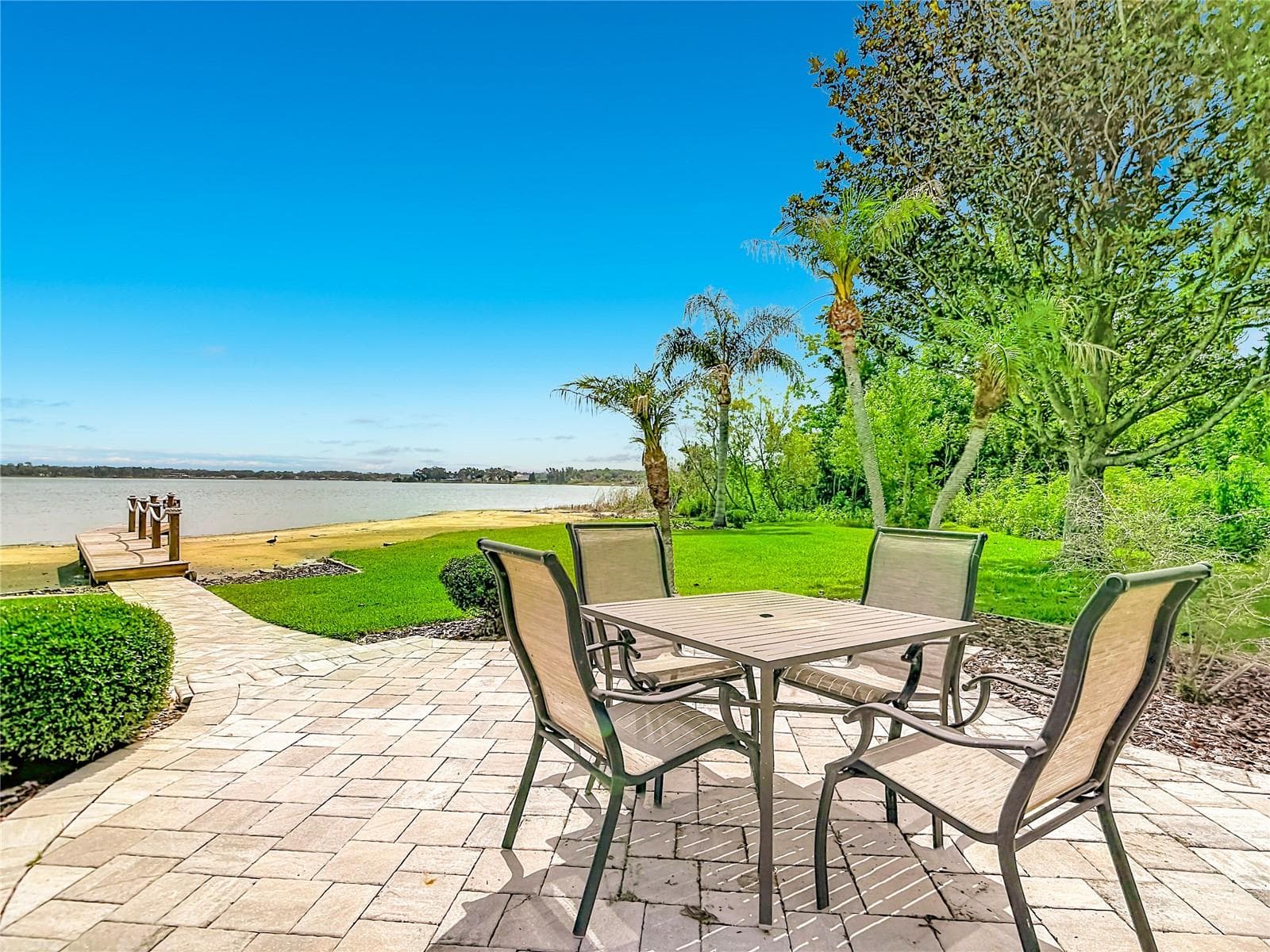 Beautiful Back Patio on Water - 4703 CASSANDRA LN, LAKELAND