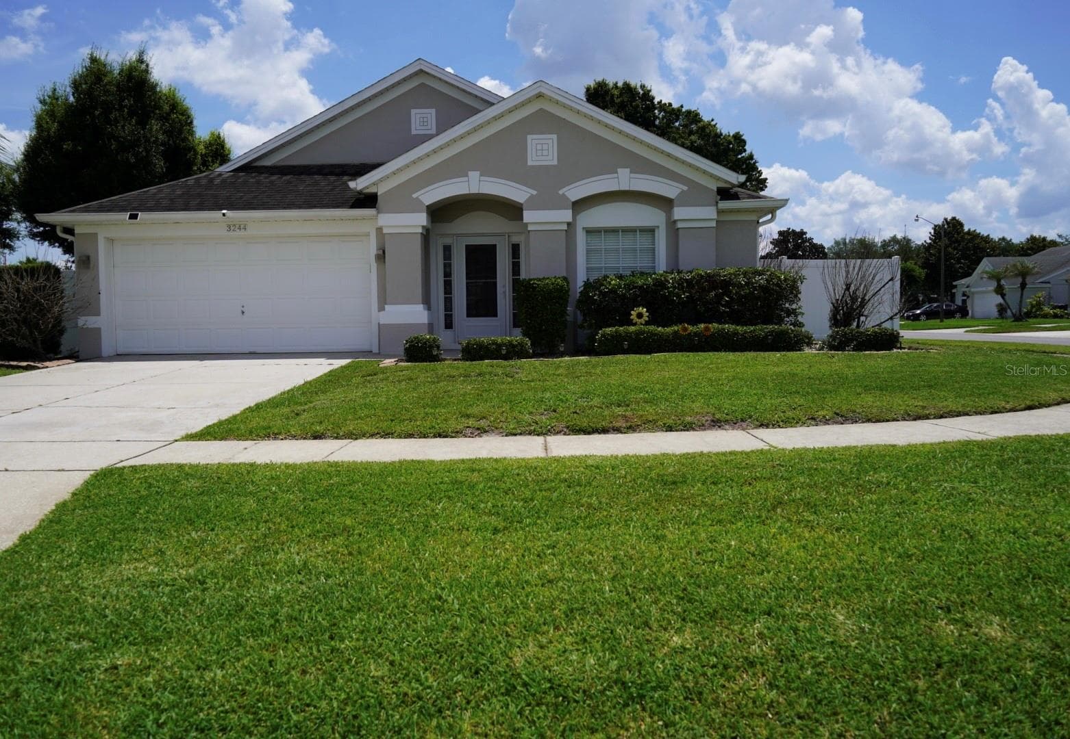 3244 HERONS POINT CIR