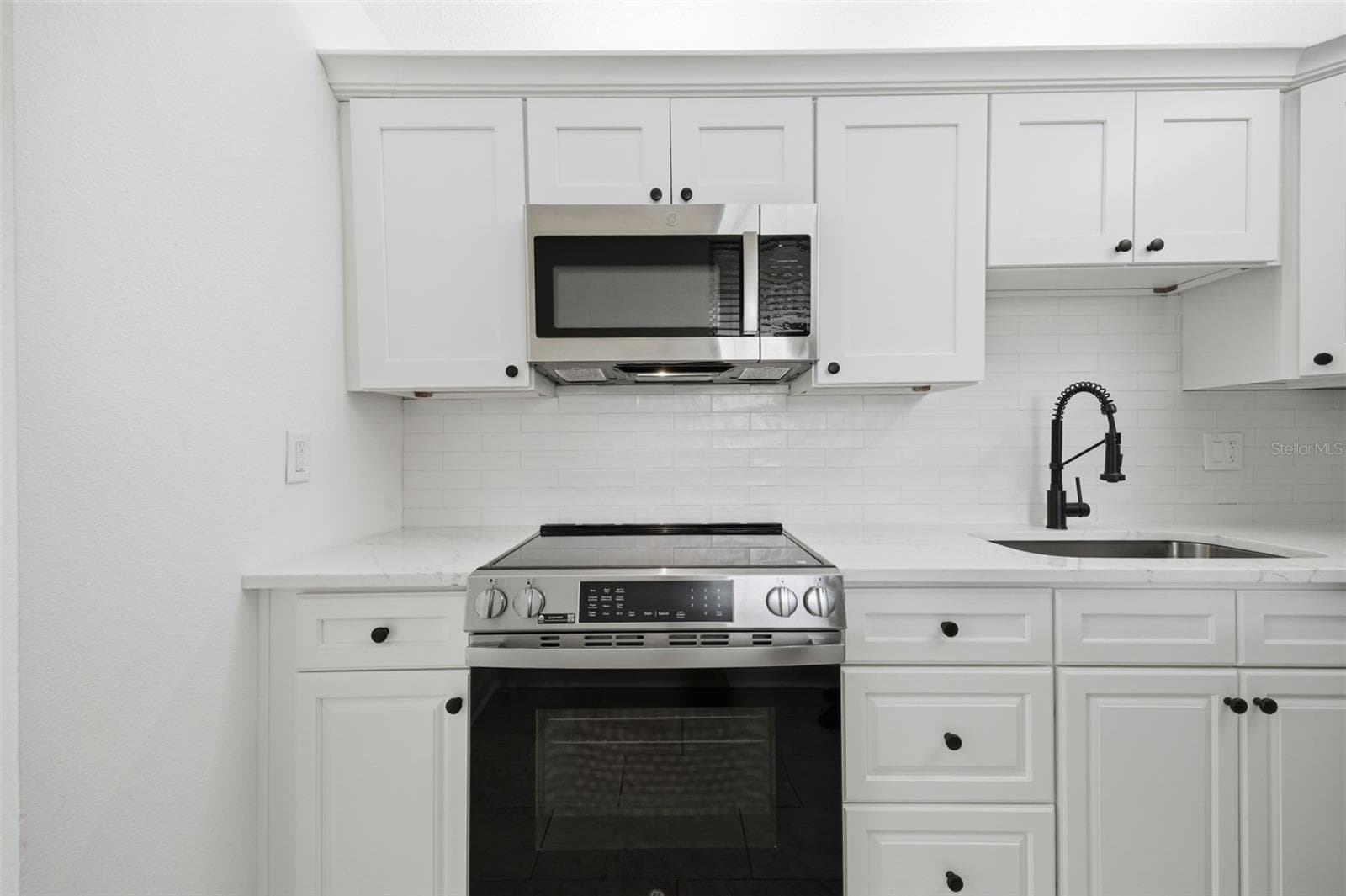 Condominium at 7465 BAY ISLAND DR S #112, SOUTH PASADENA, photo 12 of 55
