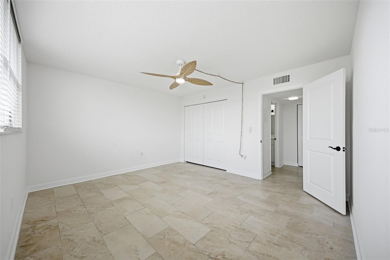 Condominium at 7465 BAY ISLAND DR S #112, SOUTH PASADENA, photo 15 of 55