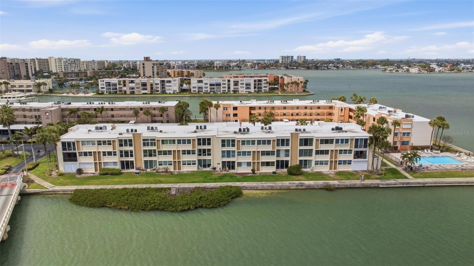 Condominium at 7465 BAY ISLAND DR S #112, SOUTH PASADENA, photo 30 of 55