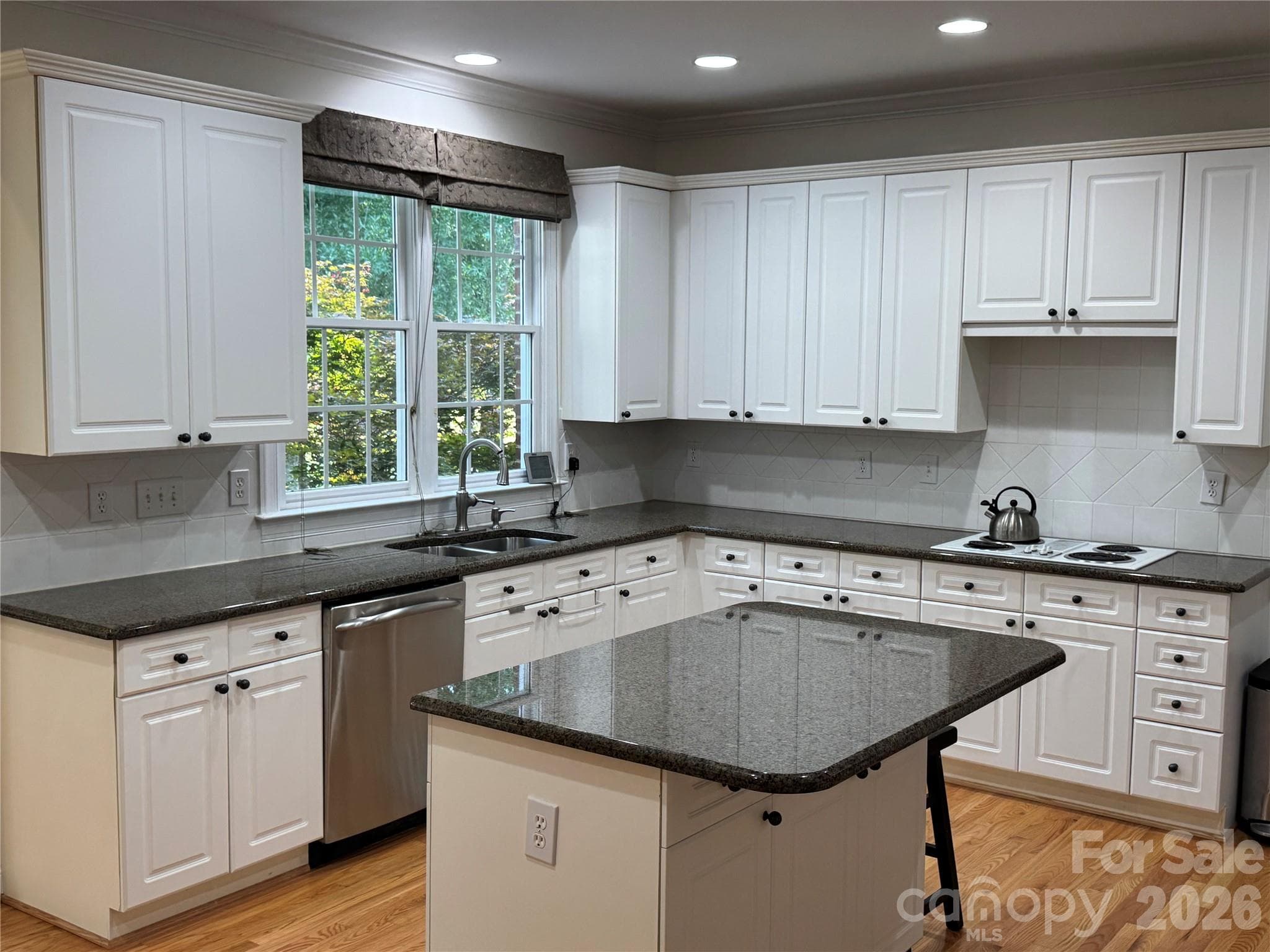 Single Family Residence at Davidson, photo 12 of 21