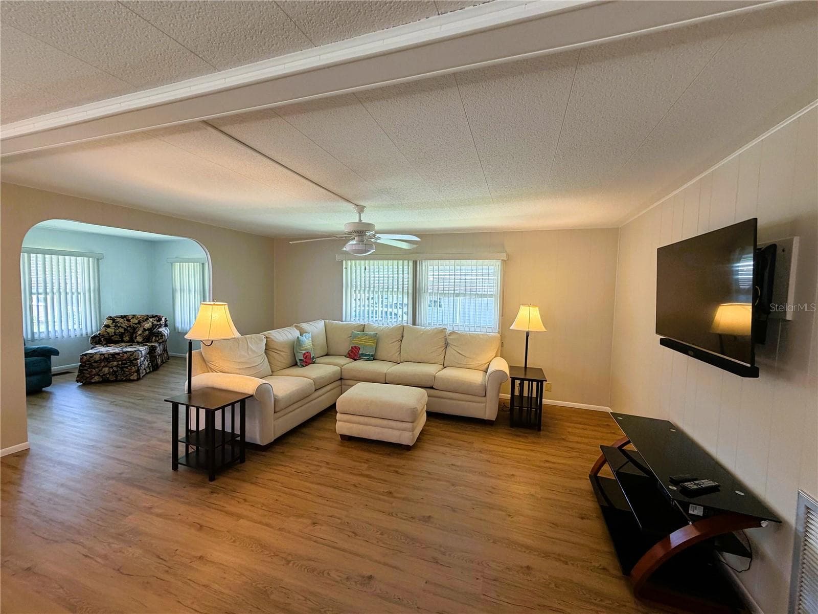 Mobile Home at 101 MARIGOLD ST, LEESBURG, photo 15 of 58