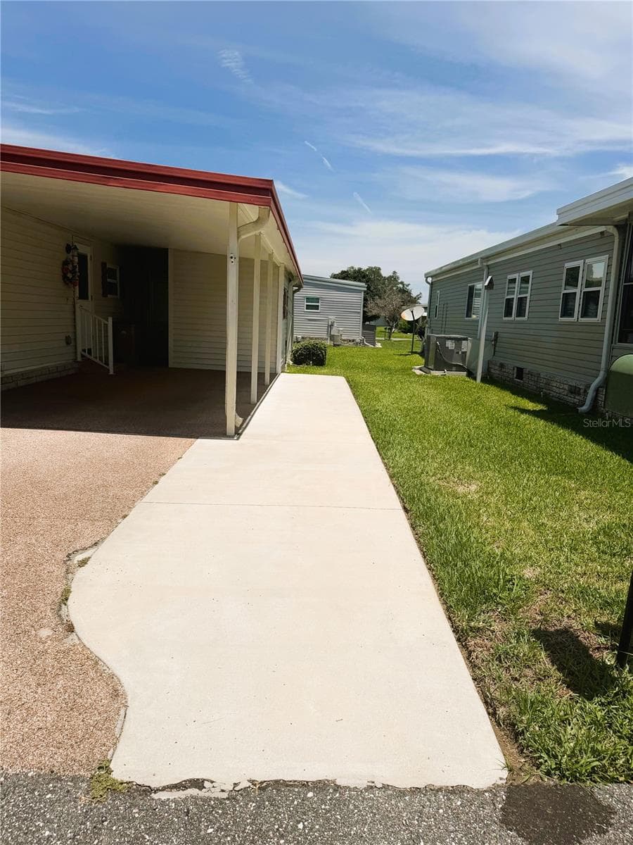Mobile Home at 101 MARIGOLD ST, LEESBURG, photo 54 of 58