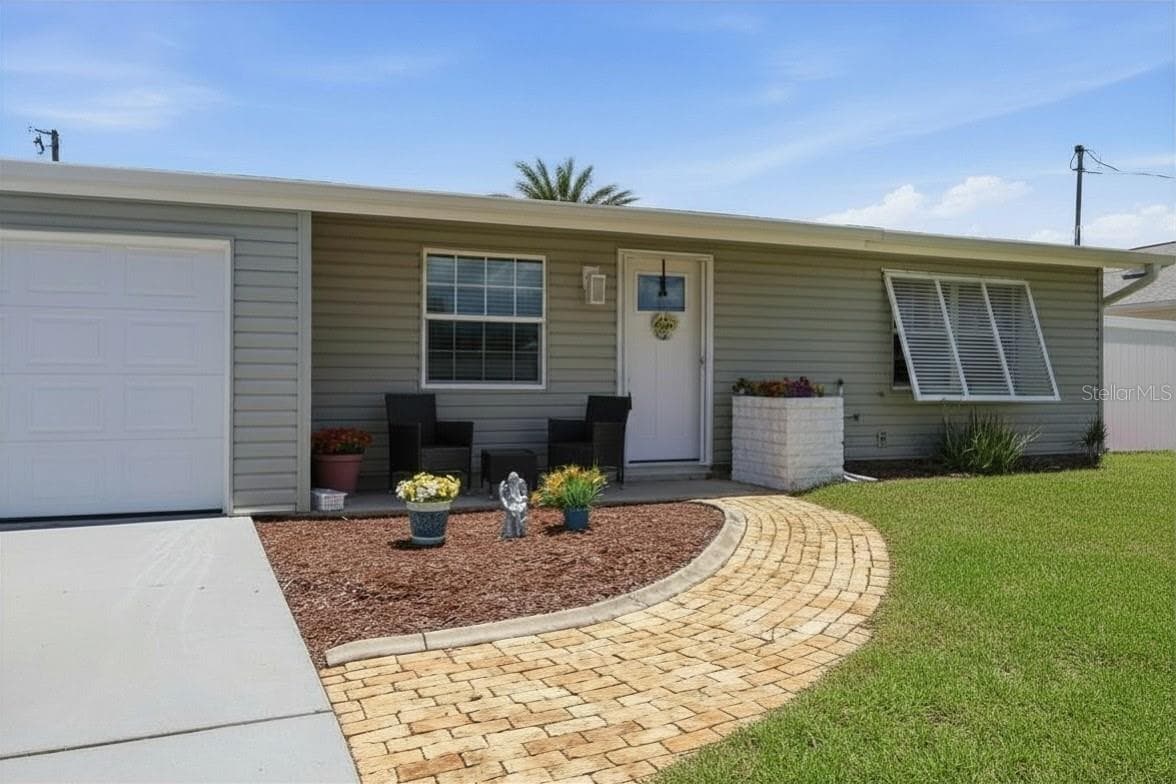 Single Family Residence at 201 E TARPON BLVD NW, PORT CHARLOTTE, photo 3 of 42