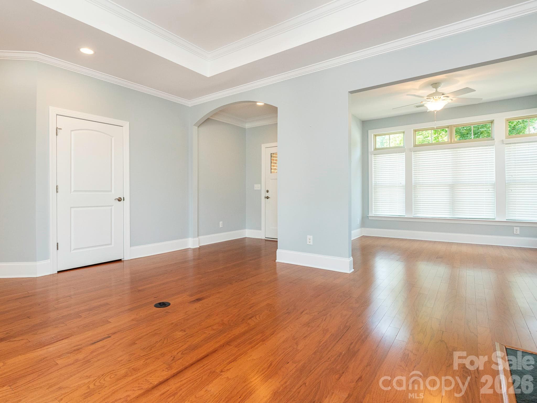 Single Family Residence at 4534 Ideal Way, Harrisburg, photo 4 of 35