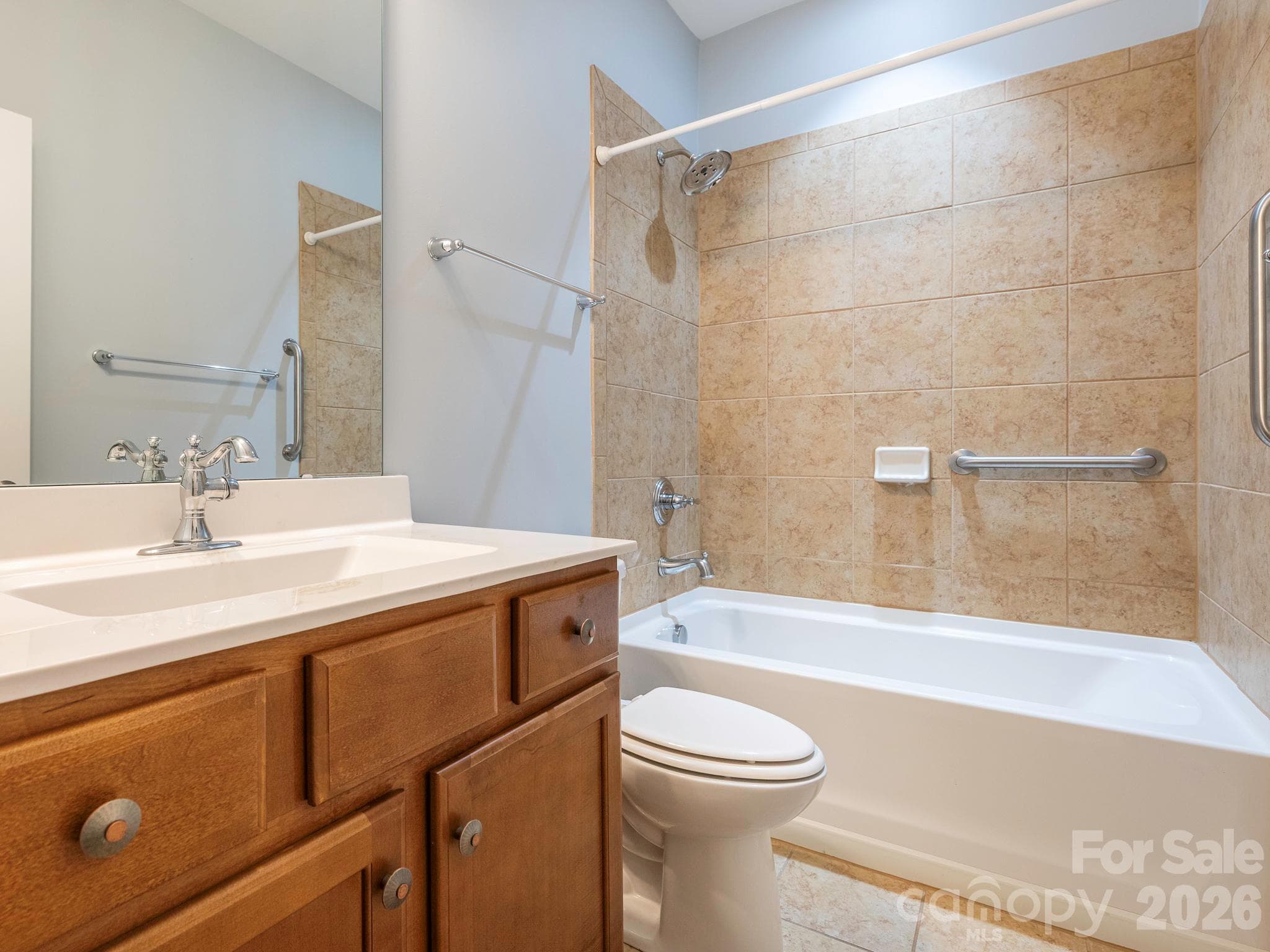 Additional full bath with tub/shower combo is across the hall from the second bedroom. - 4534 Ideal Way, Harrisburg