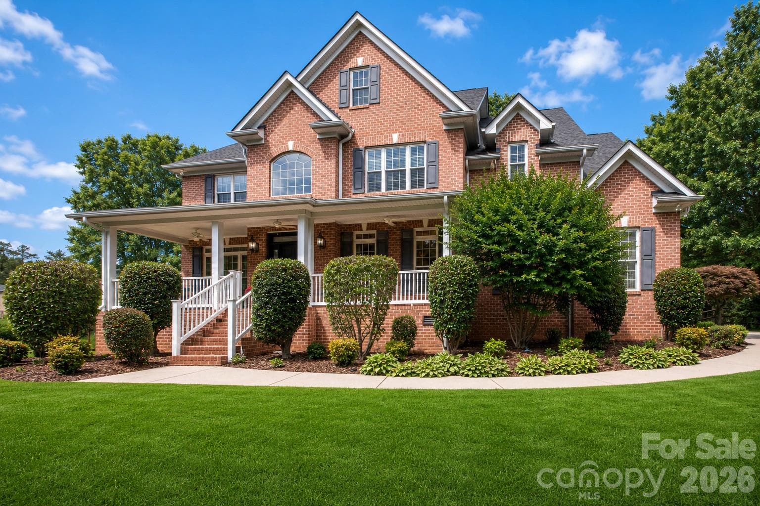 Beautiful and spacious full brick home in desirable Weddington school district. - Matthews