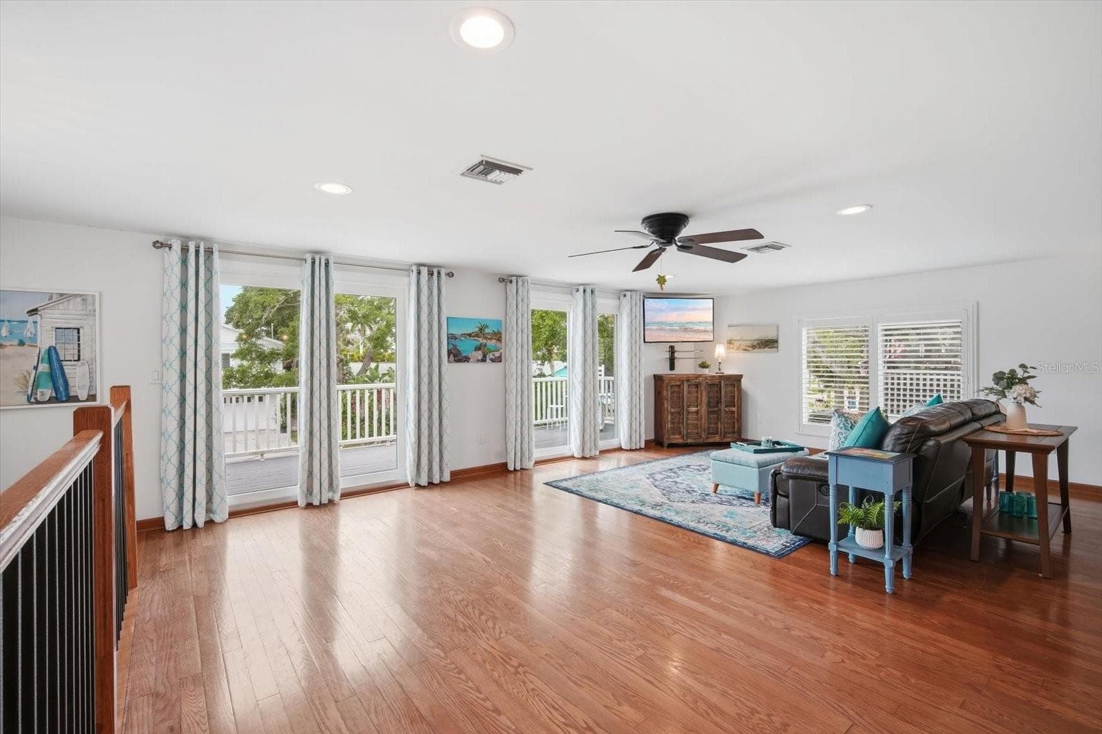 Single Family Residence at 2811 AVENUE C, HOLMES BEACH, photo 7 of 55