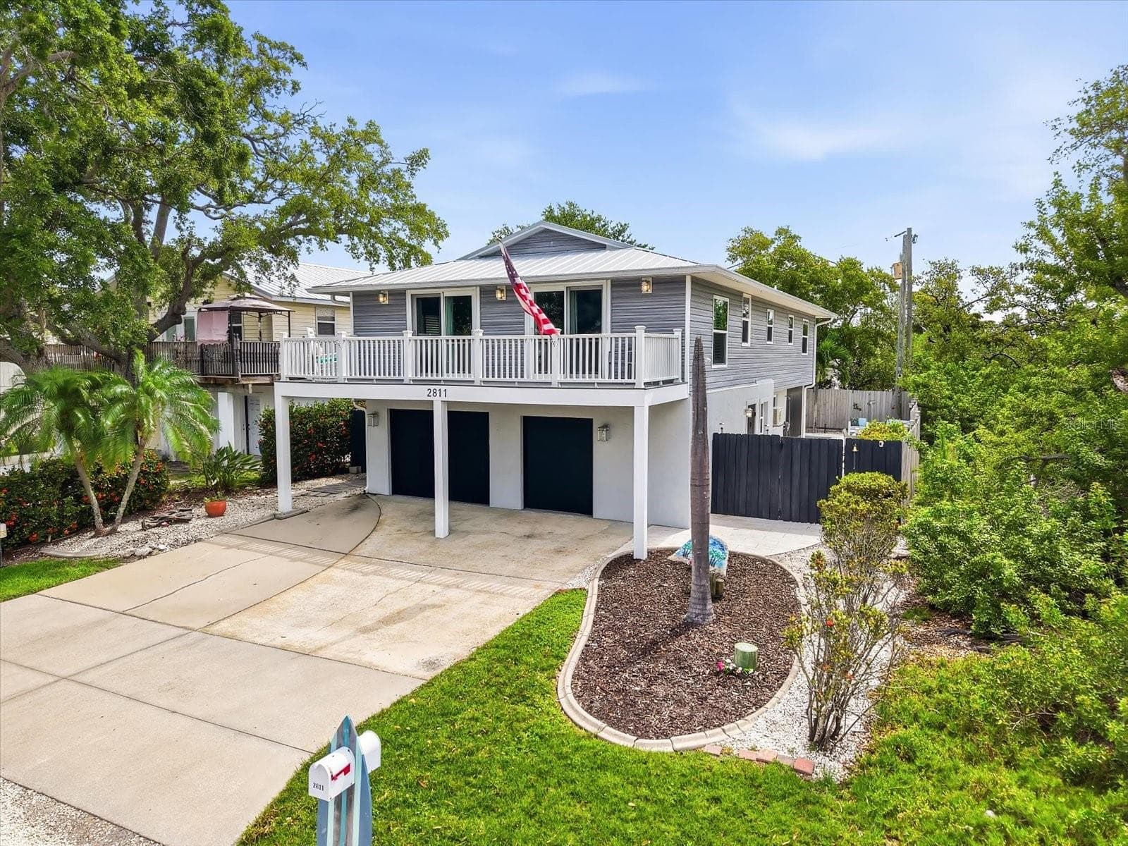 Single Family Residence at 2811 AVENUE C, HOLMES BEACH, photo 2 of 55