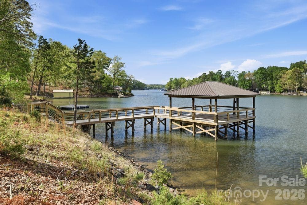 The Coves on Lake Wylie Community - Charlotte