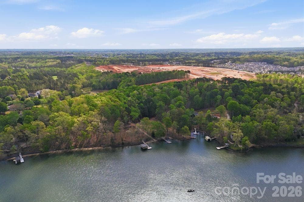 The Coves on Lake Wylie Community - Charlotte