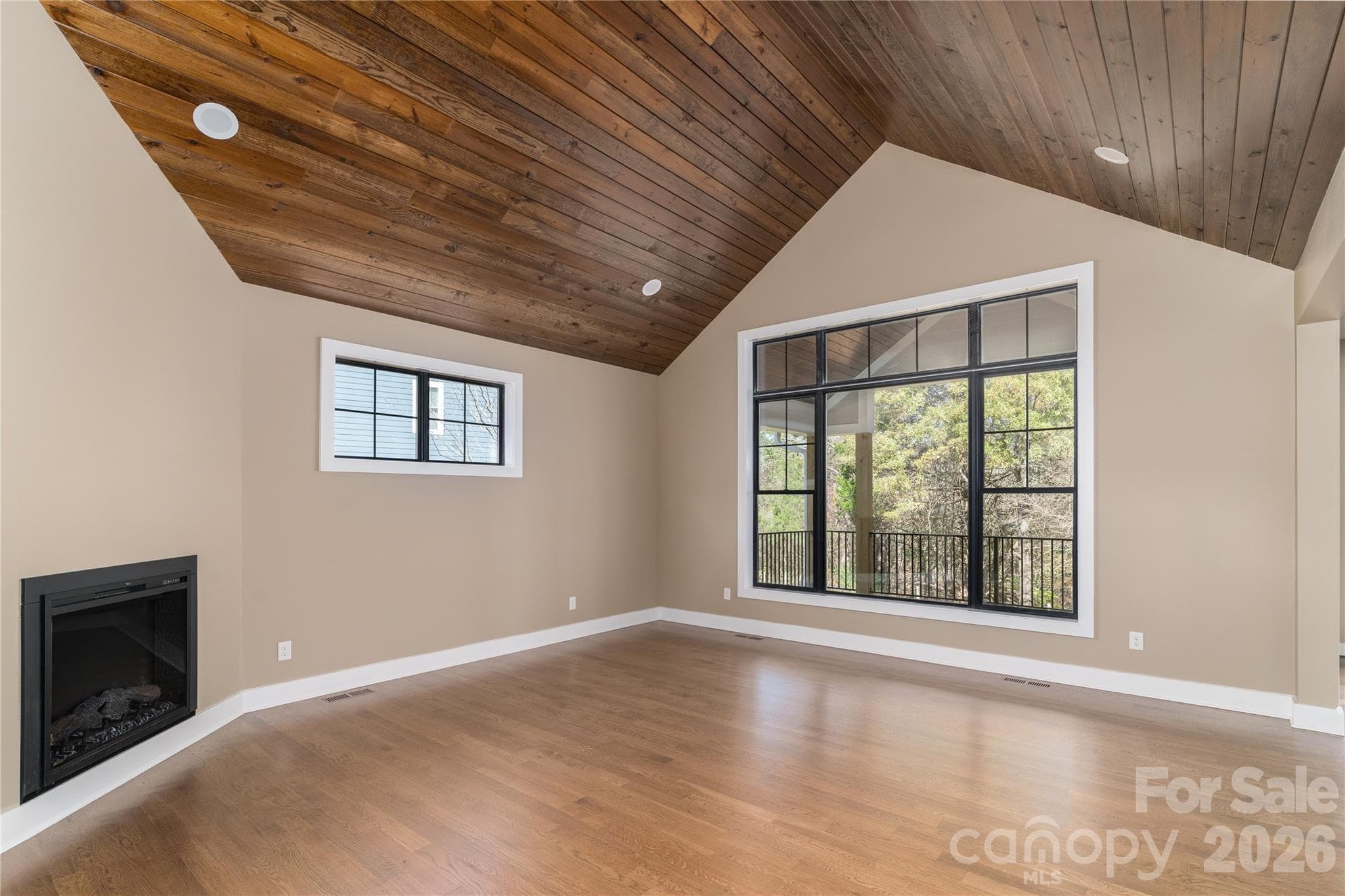 Single Family Residence at Maiden, photo 3 of 32