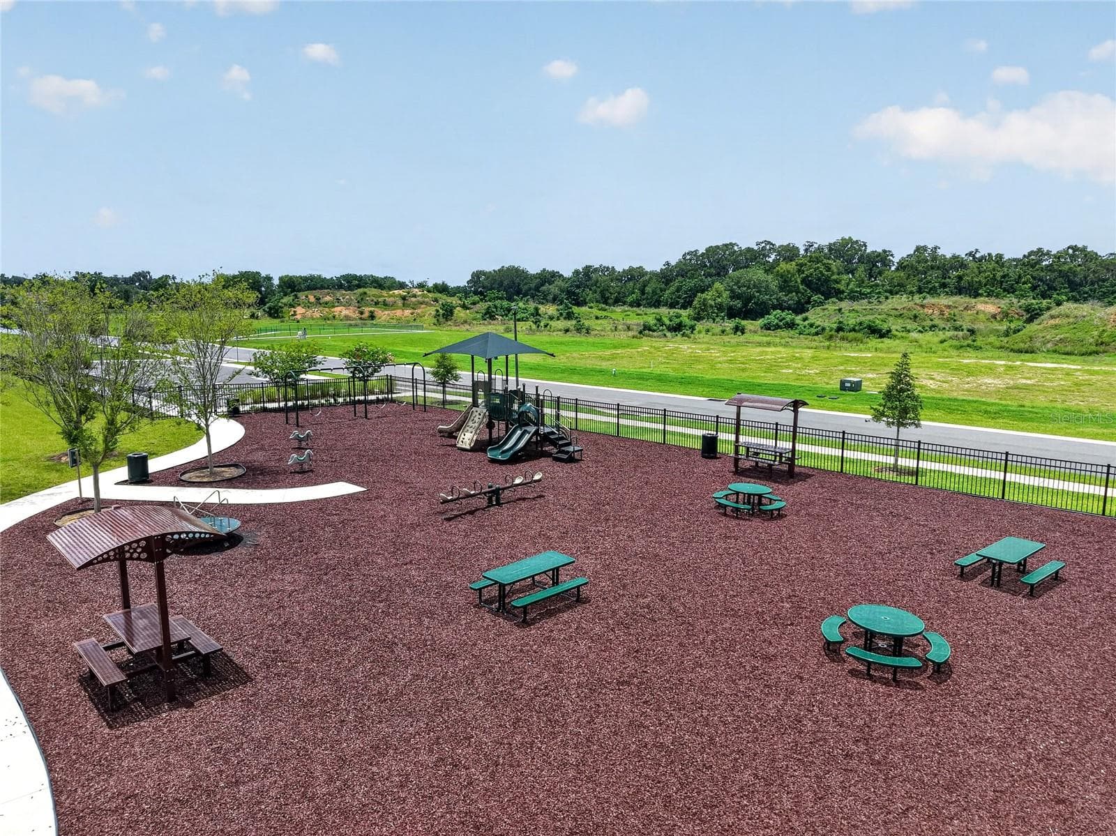 Nearby Neighborhood Amenities - 12591 NE 49TH DR, OXFORD