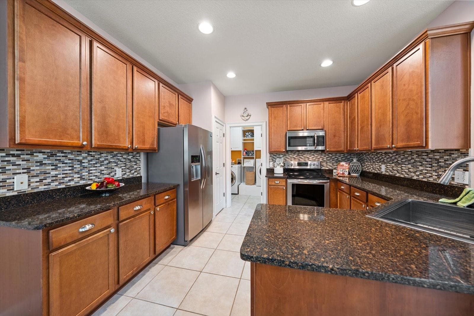 Townhouse at 8241 ACADIAN LN, SEMINOLE, photo 6 of 41