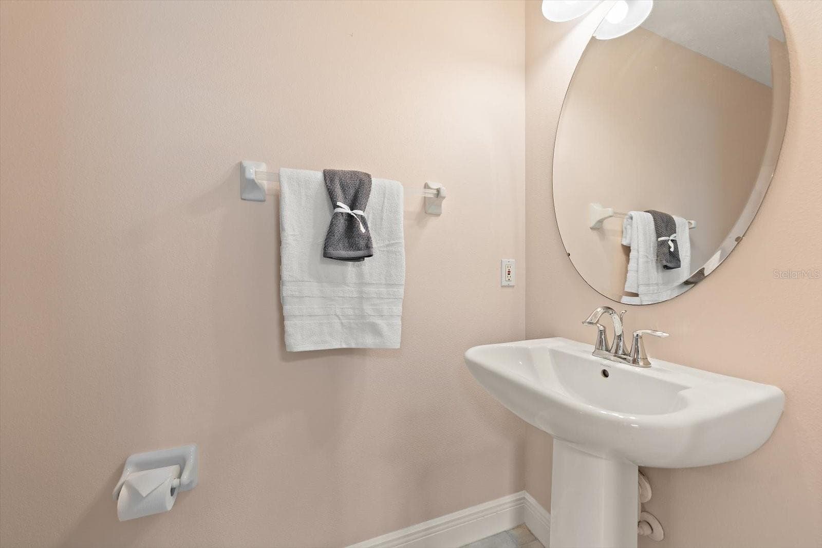 Townhouse at 8241 ACADIAN LN, SEMINOLE, photo 20 of 41