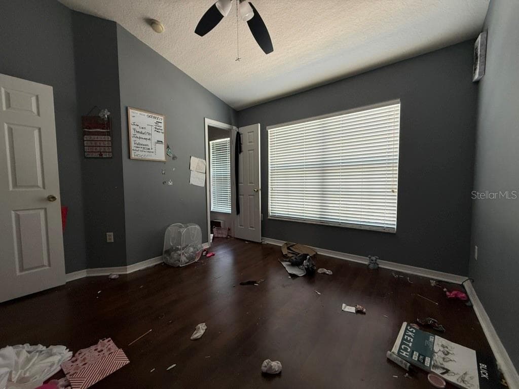 Townhouse at 11537 DECLARATION DR, TAMPA, photo 14 of 24