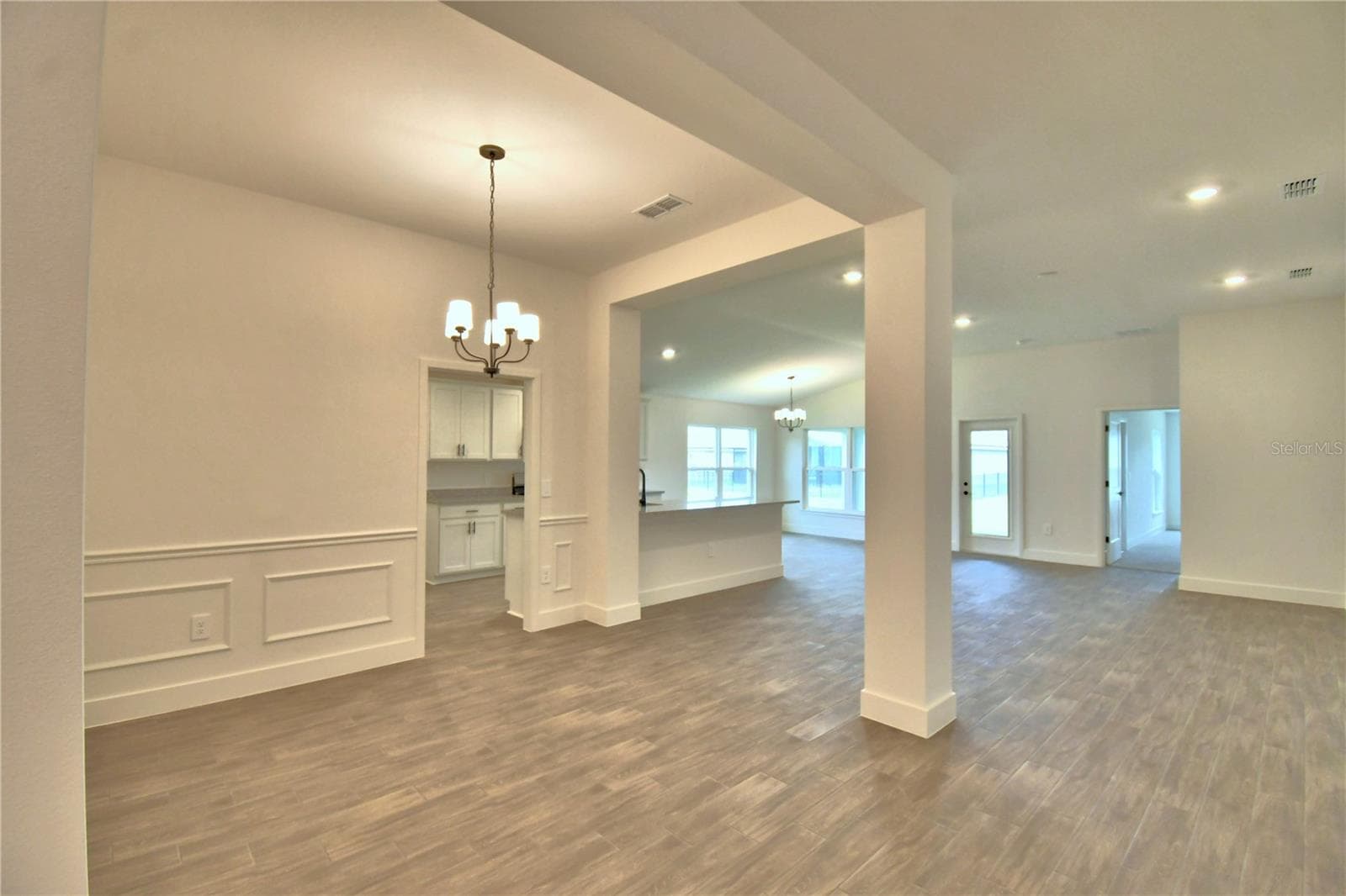 Single Family Residence at 4657 GRANDVIEW GLEN DR, AUBURNDALE, photo 7 of 58