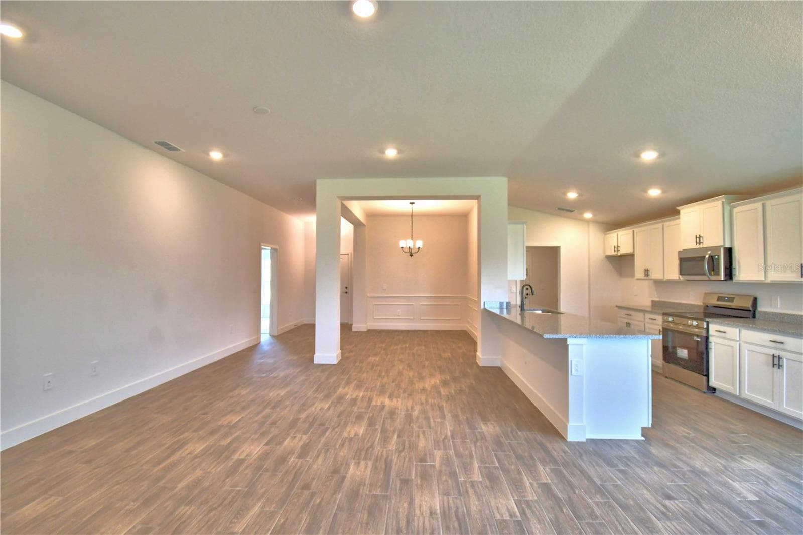 Single Family Residence at 4657 GRANDVIEW GLEN DR, AUBURNDALE, photo 14 of 58