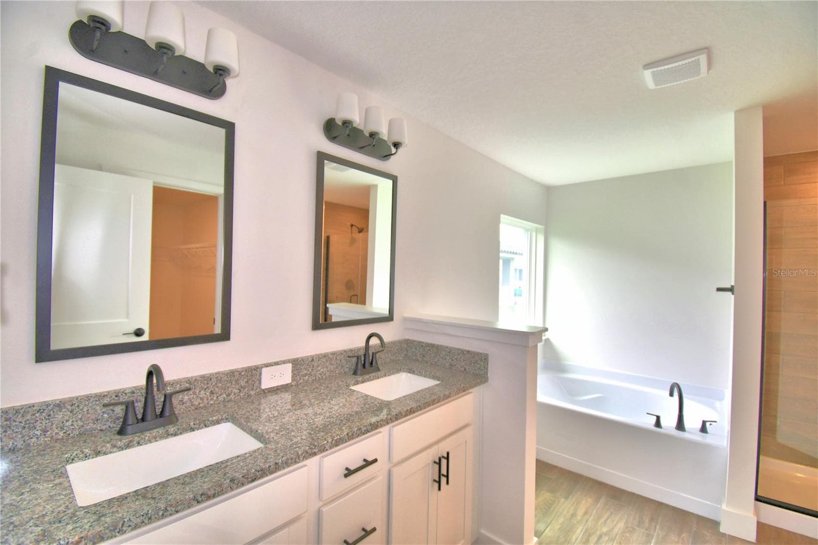 Single Family Residence at 4657 GRANDVIEW GLEN DR, AUBURNDALE, photo 26 of 58