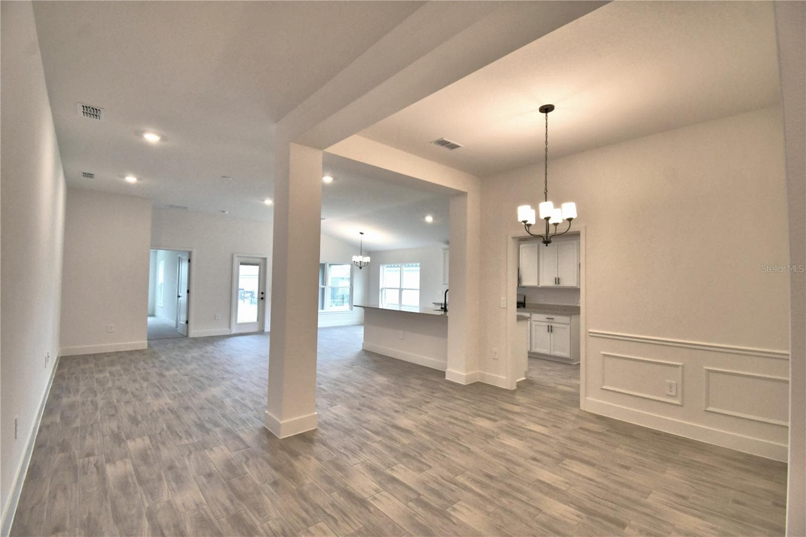 Single Family Residence at 4663 GRANDVIEW GLEN DR, AUBURNDALE, photo 6 of 58