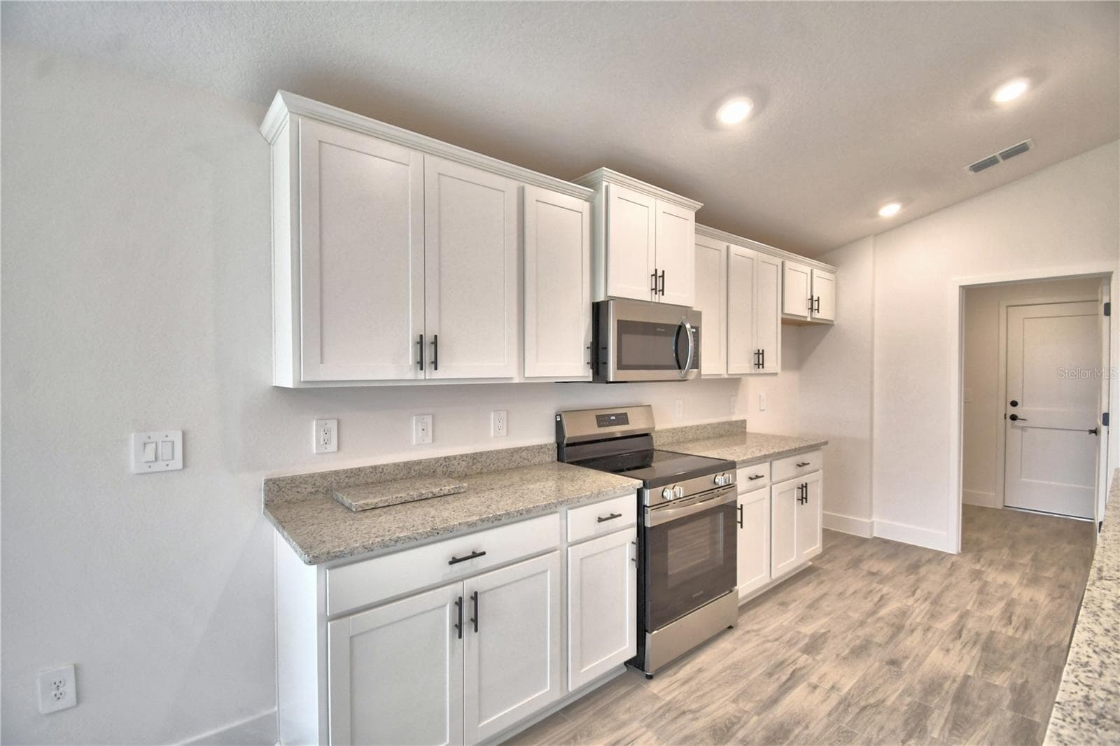 Single Family Residence at 4663 GRANDVIEW GLEN DR, AUBURNDALE, photo 11 of 58