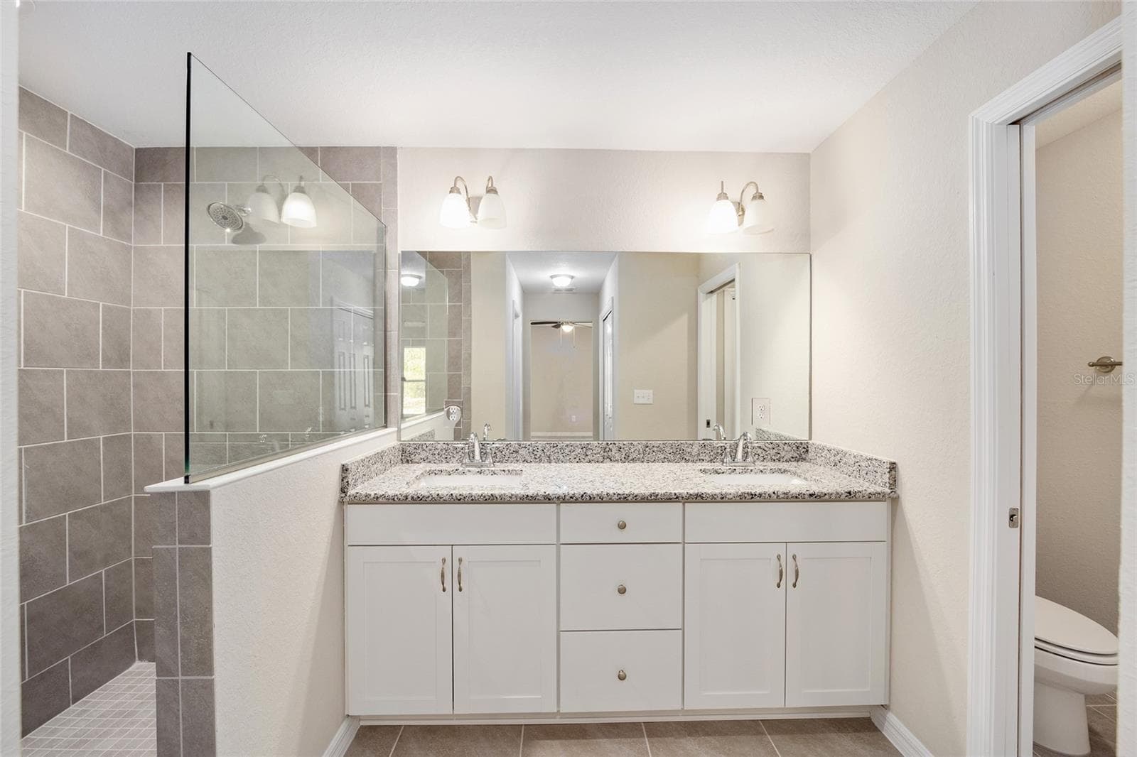 Single Family Residence at 12995 SW 89TH CT, OCALA, photo 6 of 16