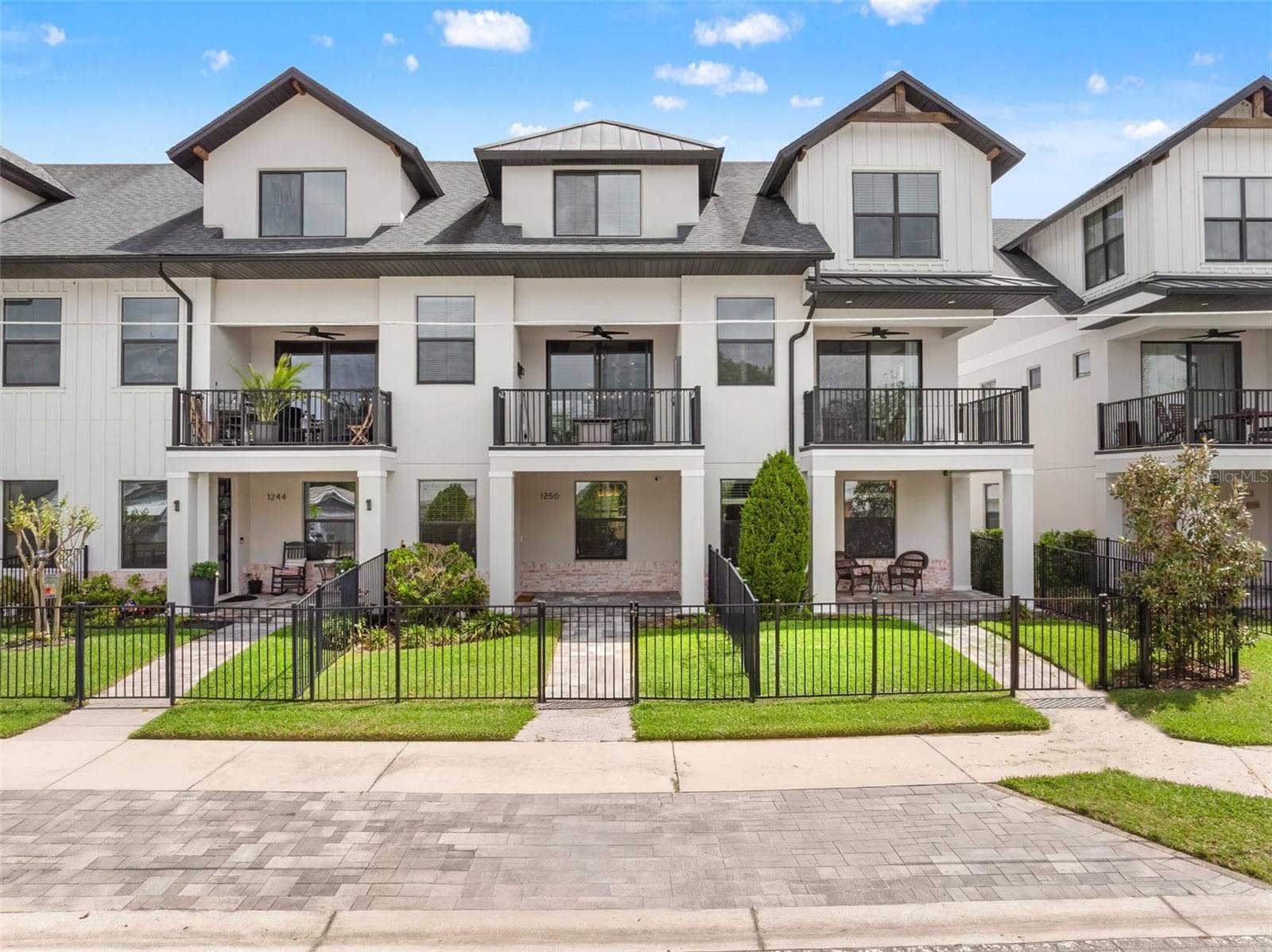 1250 FORMOSA AVE