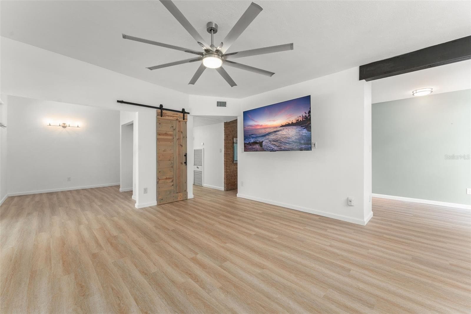 Single Family Residence at 7712 HOOSIER PL, ORLANDO, photo 7 of 45