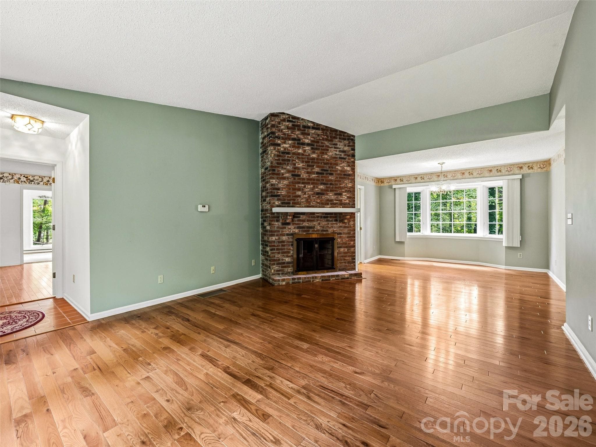 Single Family Residence at 126 Surry Lane, Hendersonville, photo 7 of 38