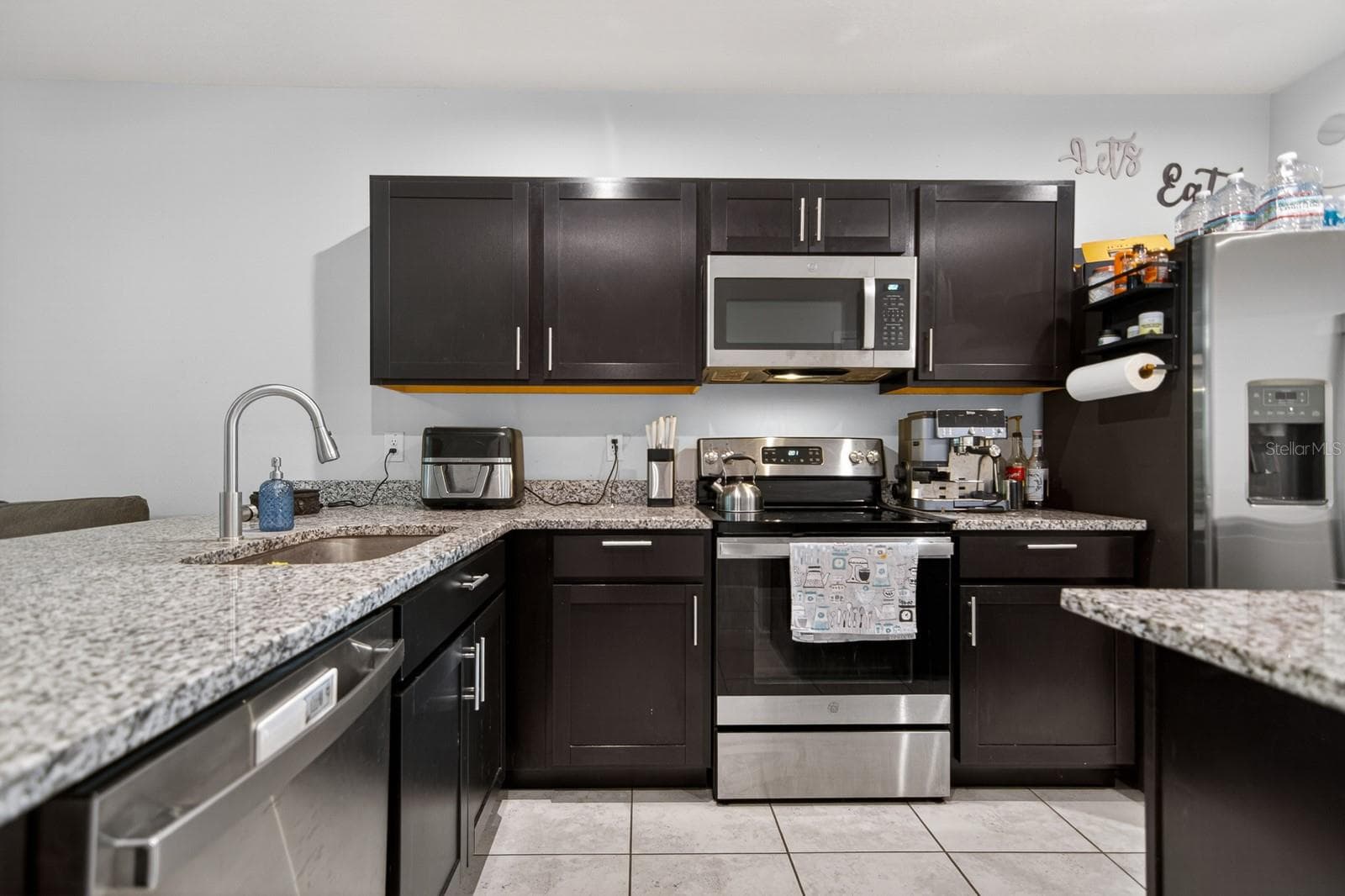 Townhouse at 3083 VICTORIA INLET DR, HOLIDAY, photo 7 of 28