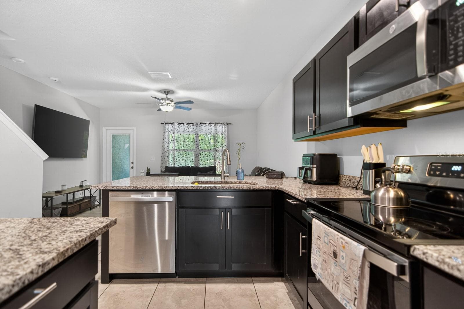 Townhouse at 3083 VICTORIA INLET DR, HOLIDAY, photo 8 of 28