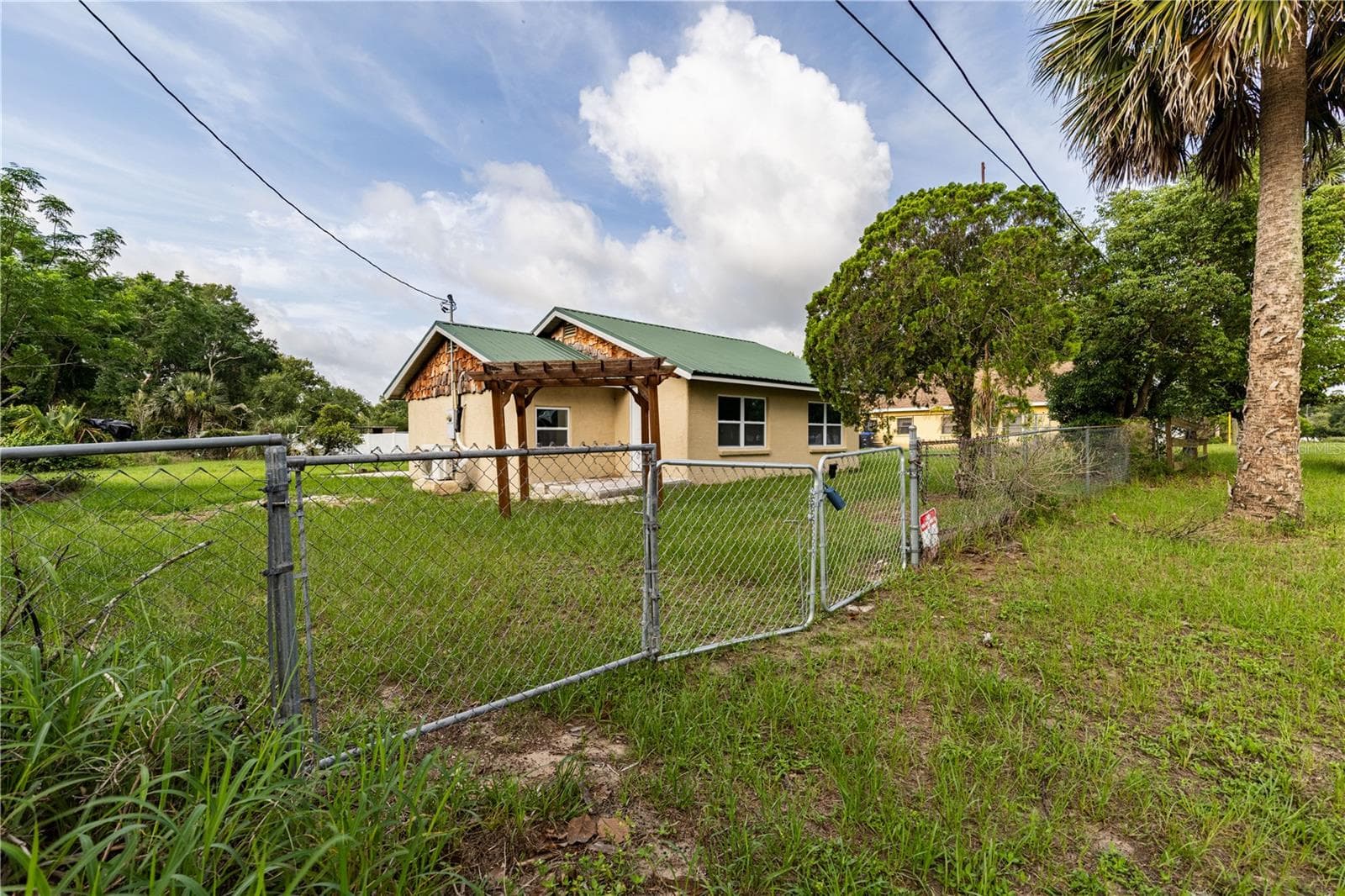 Front - 7020 SCOTT AVE, MOUNT DORA
