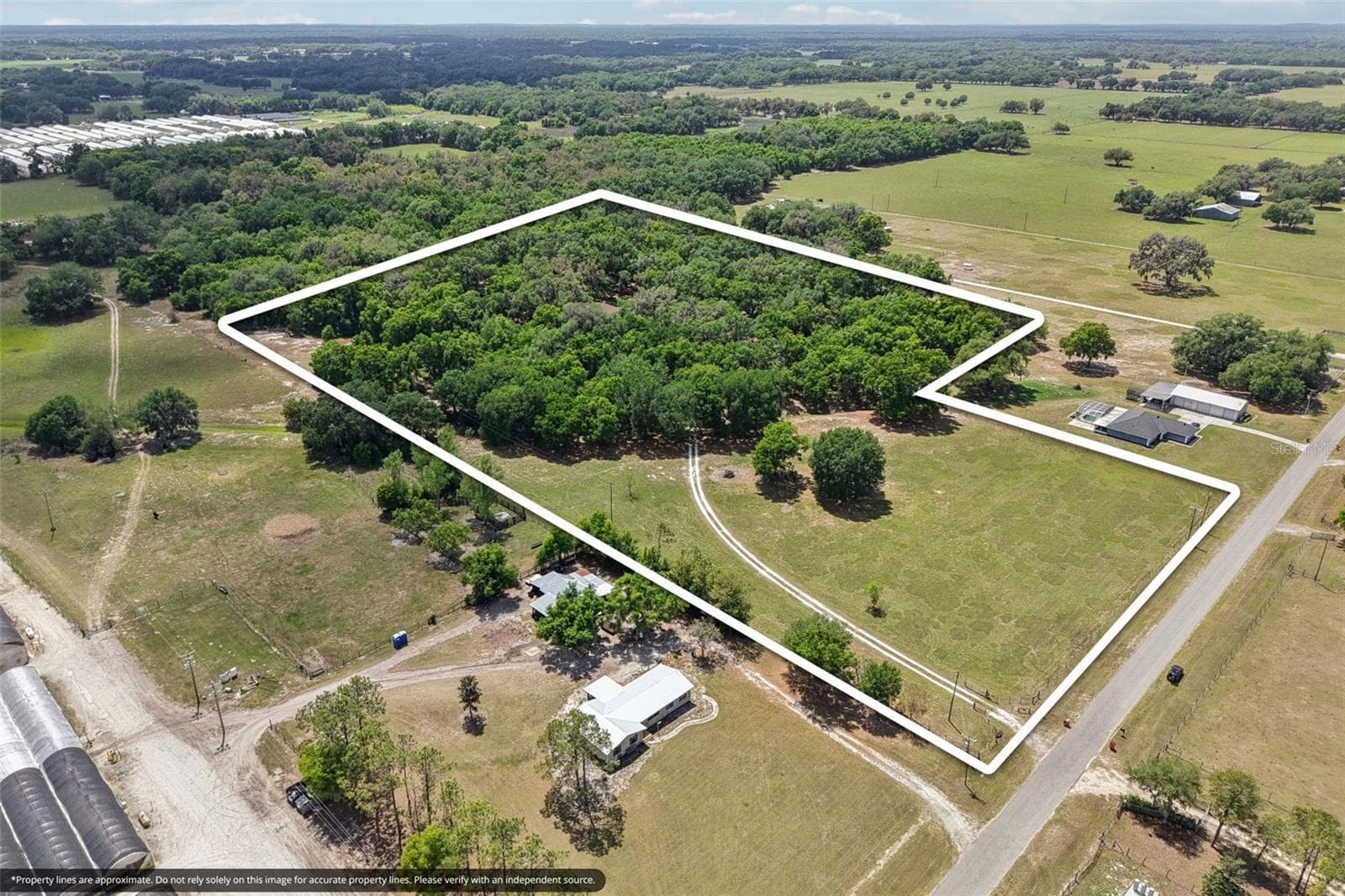 Single Family Residence at 2685 CR 564, BUSHNELL, photo 2 of 82