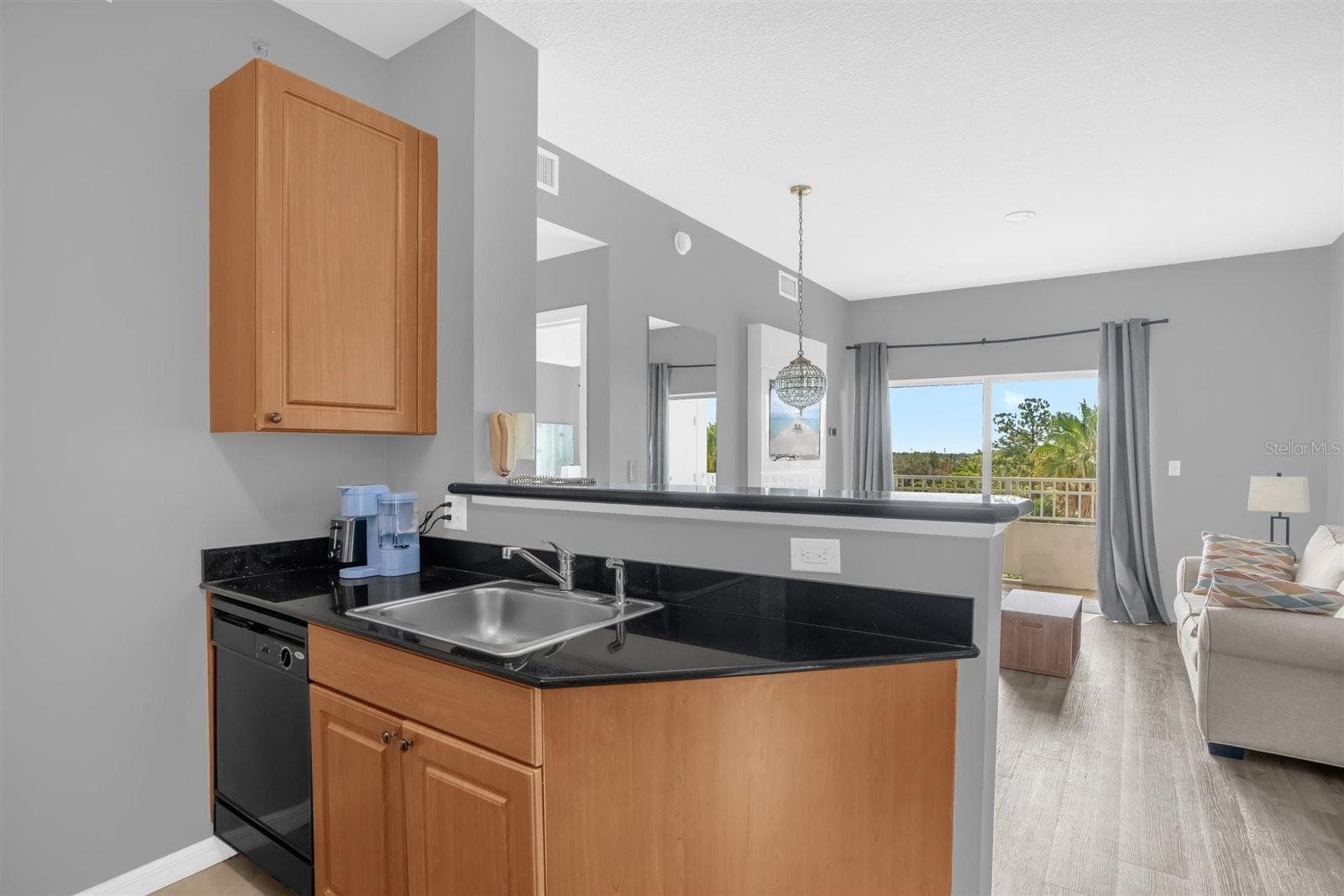 Condo - Hotel at 7395 UNIVERSAL BLVD #402, ORLANDO, photo 15 of 29