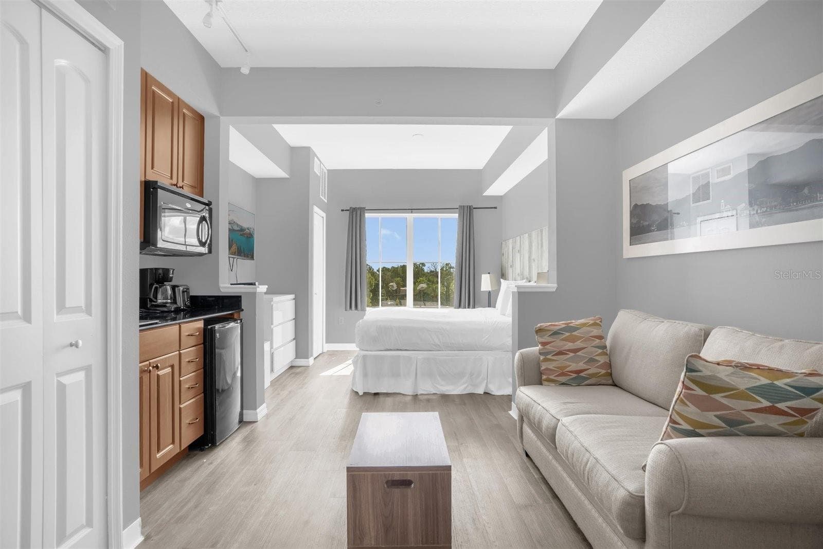 Condo - Hotel at 7395 UNIVERSAL BLVD #402, ORLANDO, photo 9 of 29