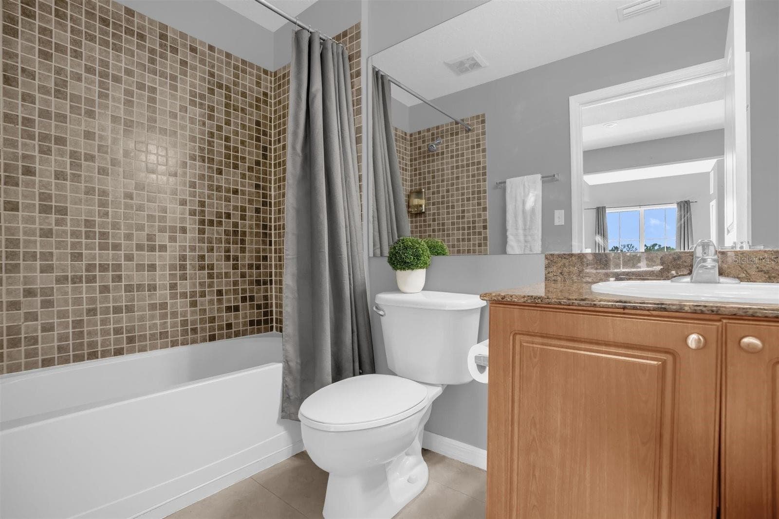 Condo - Hotel at 7395 UNIVERSAL BLVD #402, ORLANDO, photo 12 of 29