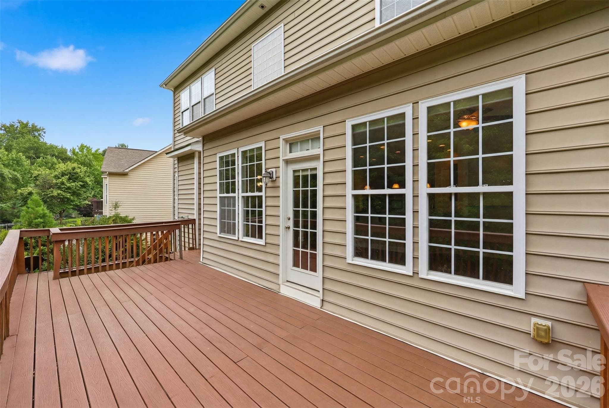 deck off kitchen - 878 Treasure Court, Fort Mill