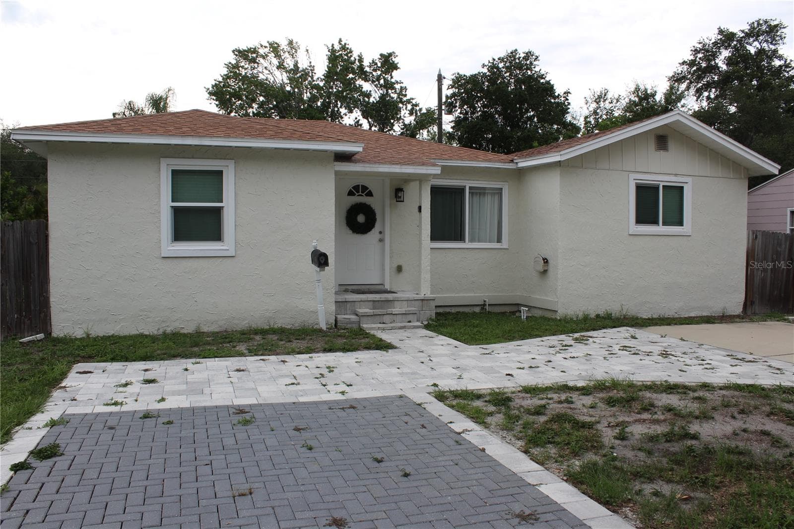 Single Family Residence at 6014 CEDAR ST NE, ST PETERSBURG, photo 2 of 26