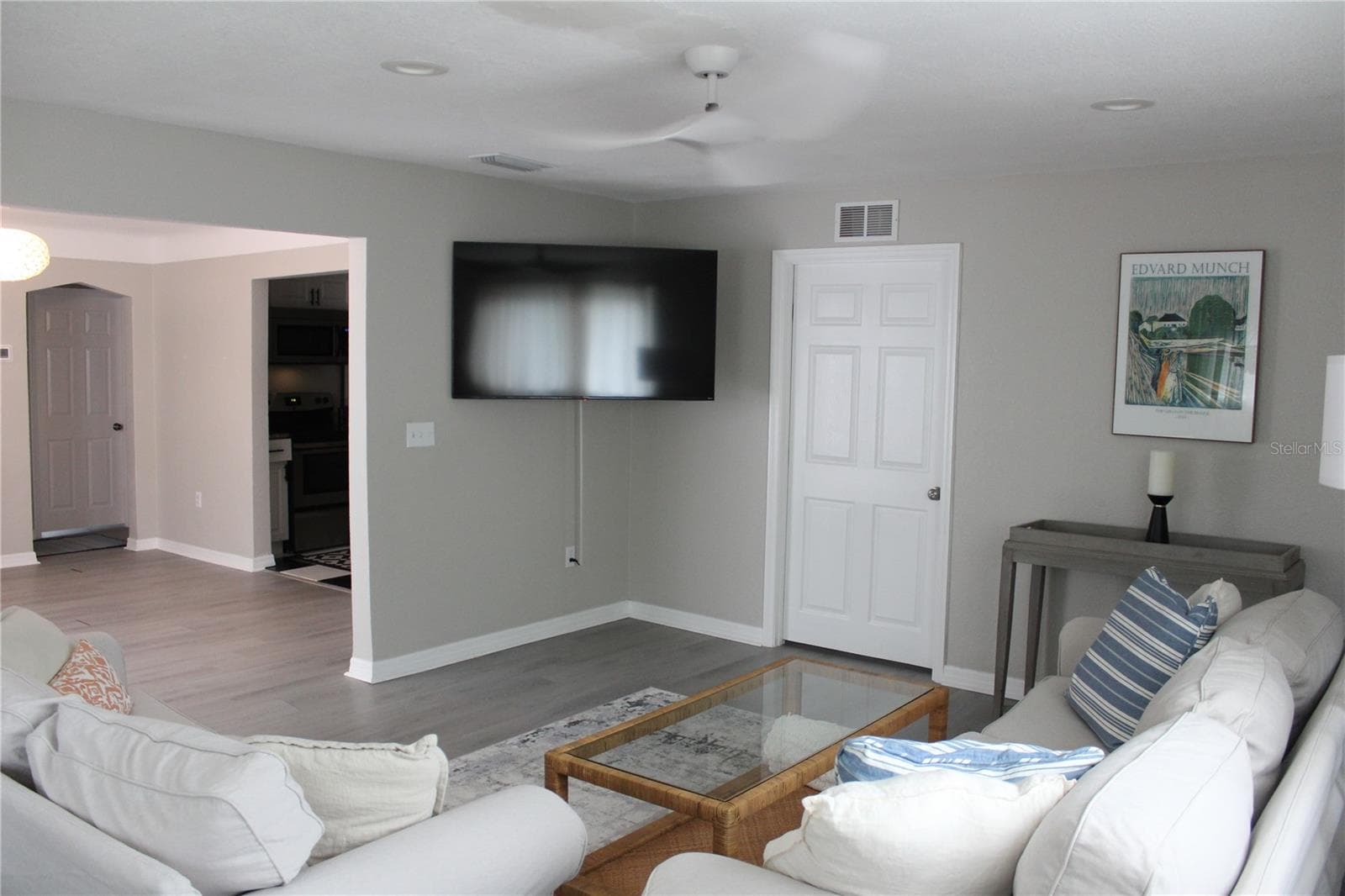Single Family Residence at 6014 CEDAR ST NE, ST PETERSBURG, photo 10 of 26