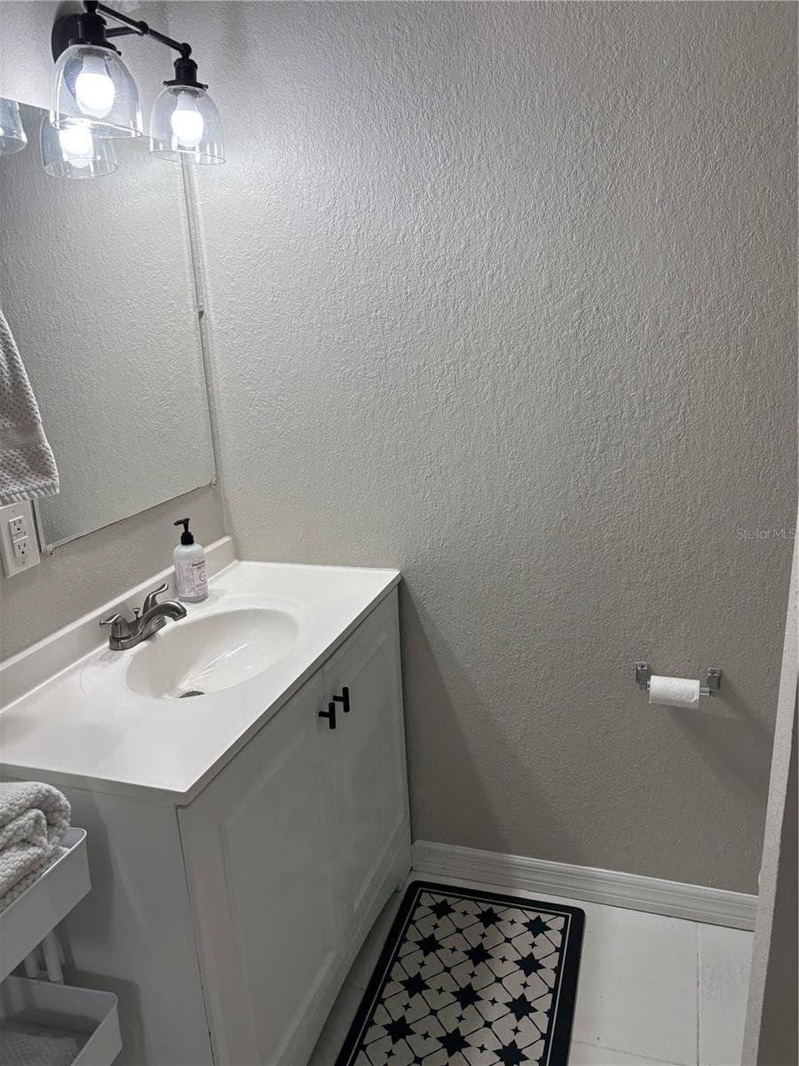 Single Family Residence at 6014 CEDAR ST NE, ST PETERSBURG, photo 13 of 26