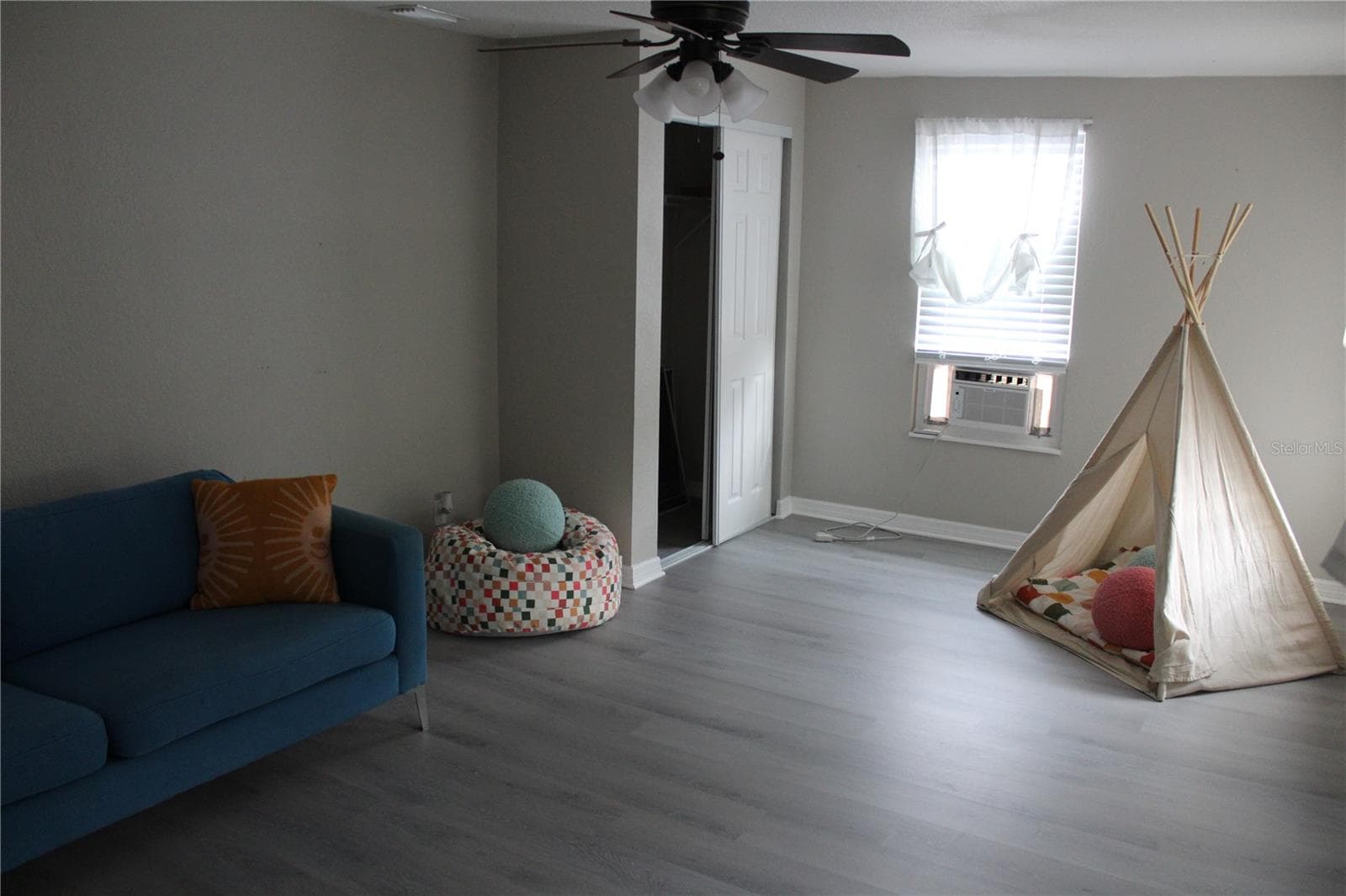 Single Family Residence at 6014 CEDAR ST NE, ST PETERSBURG, photo 23 of 26