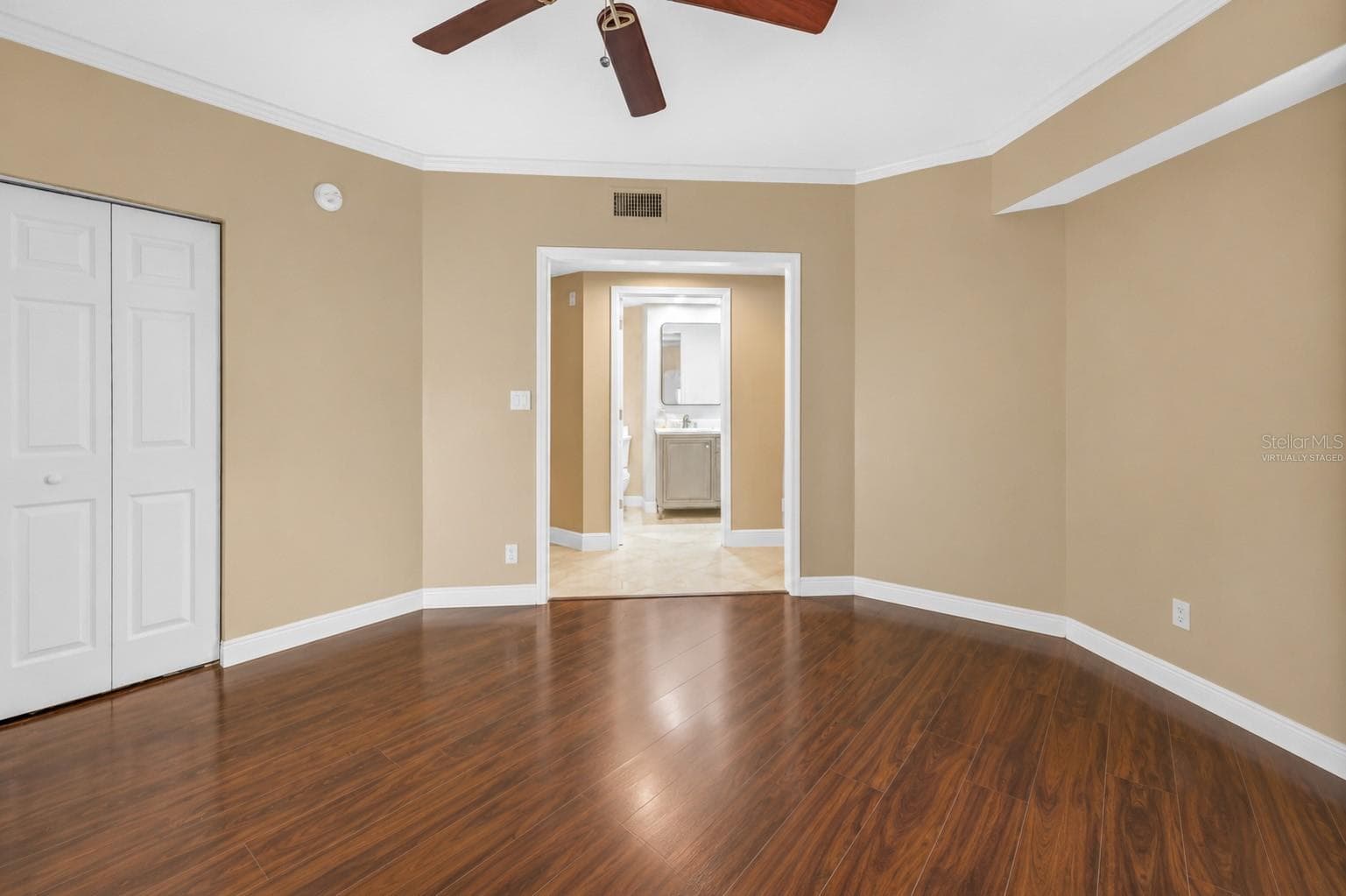 Virtually Staged - 16750 GULF BLVD #313, NORTH REDINGTON BEACH