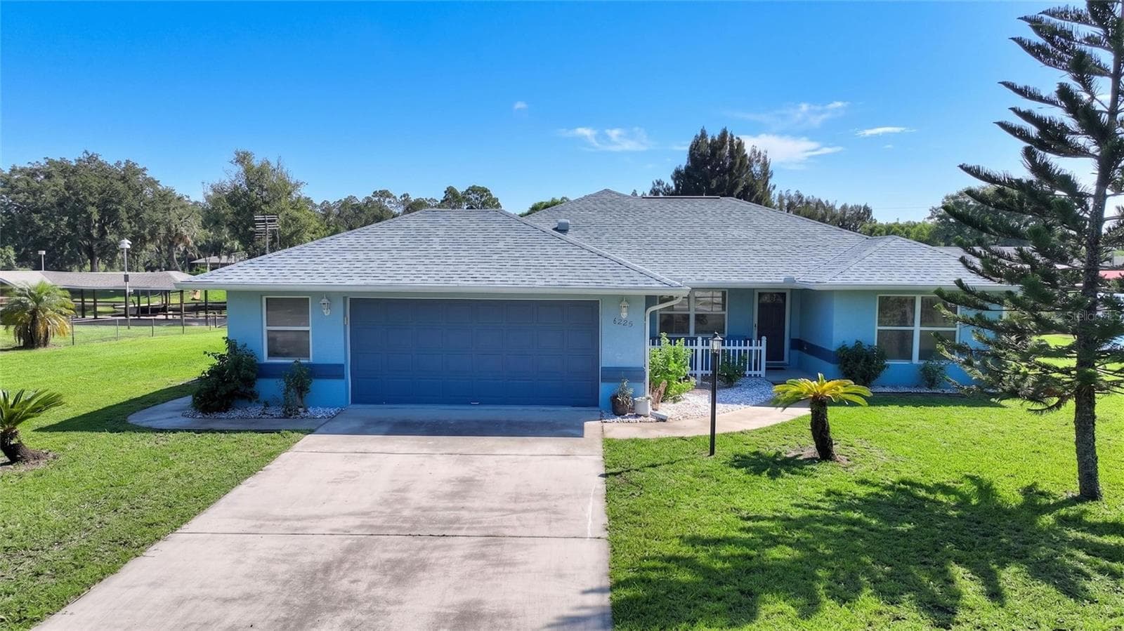 6225 AMARYLLIS DR