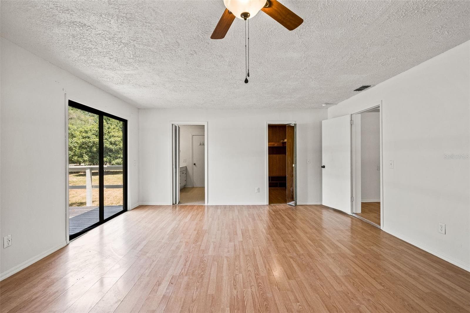 Single Family Residence at 16119 WILSON BLVD, BROOKSVILLE, photo 15 of 39