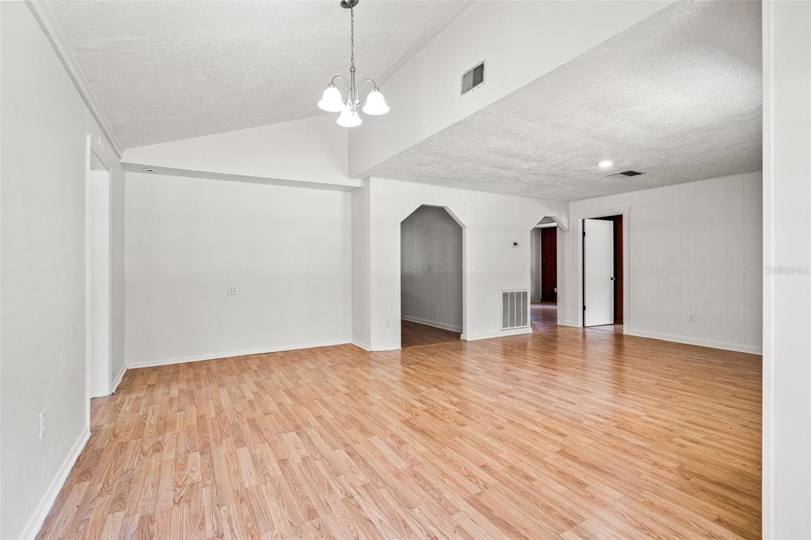 Single Family Residence at 16119 WILSON BLVD, BROOKSVILLE, photo 16 of 39