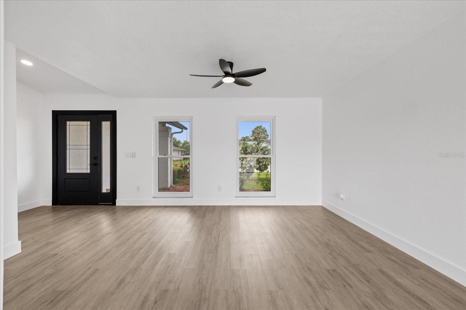 Single Family Residence at 10609 OUT ISLAND DR, TAMPA, photo 6 of 51