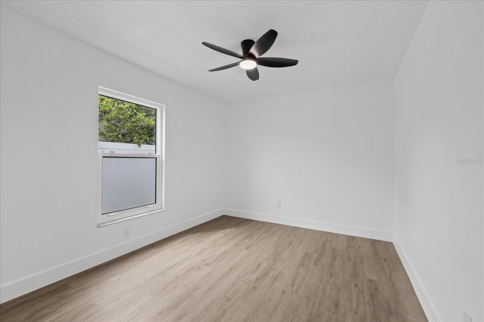 Single Family Residence at 10609 OUT ISLAND DR, TAMPA, photo 33 of 51