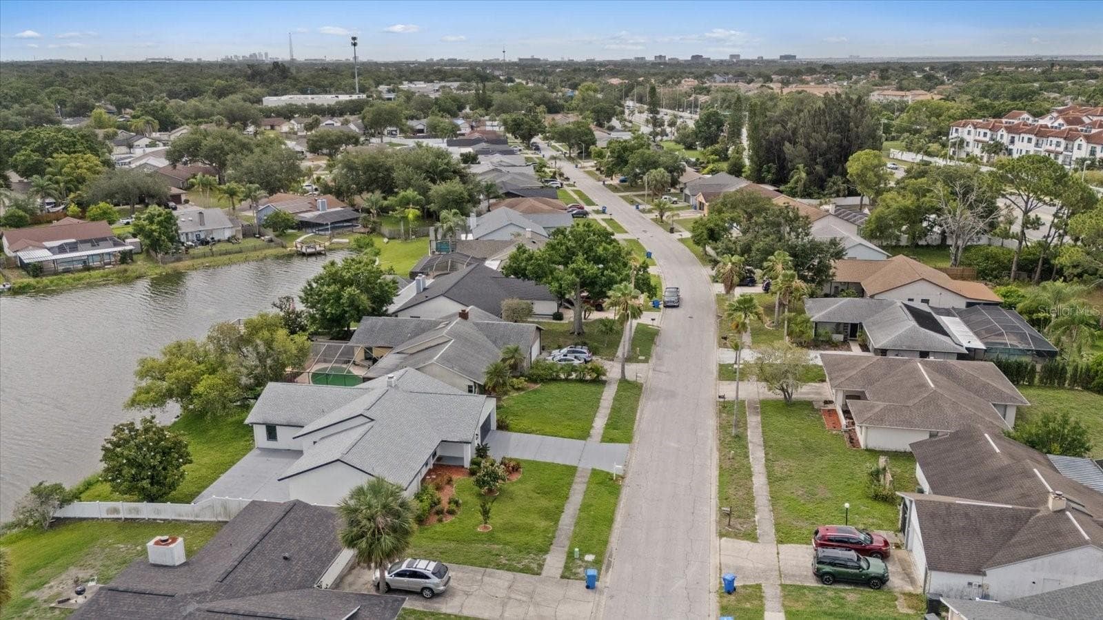 Single Family Residence at 10609 OUT ISLAND DR, TAMPA, photo 44 of 51